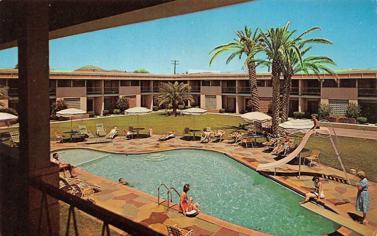 PHOENIX, Arizona AZ  DESERT ROSE MOTOR HOTEL Pool View ROADSIDE c1950's Postcard